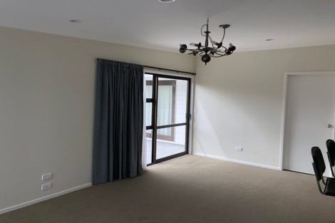 Photo of property in 26 Hoylake Place, Wattle Downs, Auckland, 2103