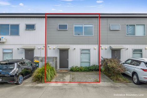 Photo of property in 7 Kanorau Place, Mangere, Auckland, 2022