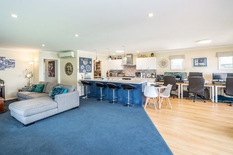 Photo of property in 14a Cotter Street, Greytown, 5712