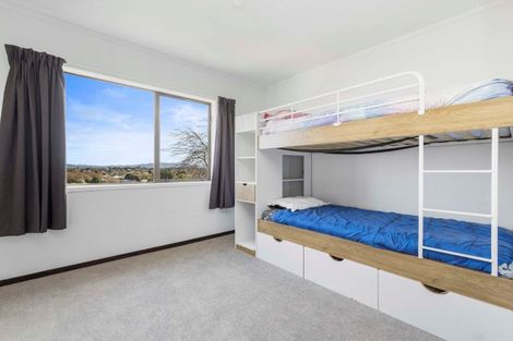 Photo of property in 31 Pohutukawa Drive, Pukete, Hamilton, 3200