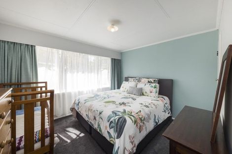 Photo of property in 30 Ruamahanga Crescent, Terrace End, Palmerston North, 4410