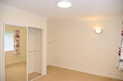 Photo of property in 1/190 East Coast Road, Forrest Hill, Auckland, 0620