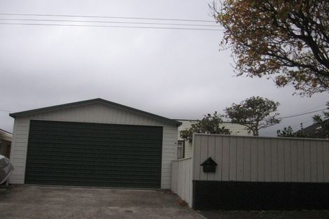 Photo of property in 1/6 Saulbrey Grove, Woburn, Lower Hutt, 5010