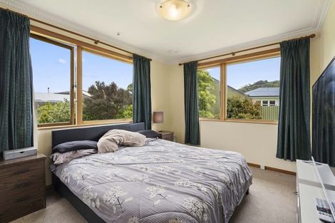 Photo of property in 23 Foster Street, Taita, Lower Hutt, 5011