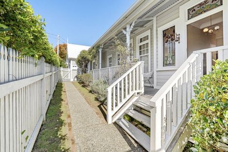Photo of property in 62 Gilbert Street, New Plymouth, 4310