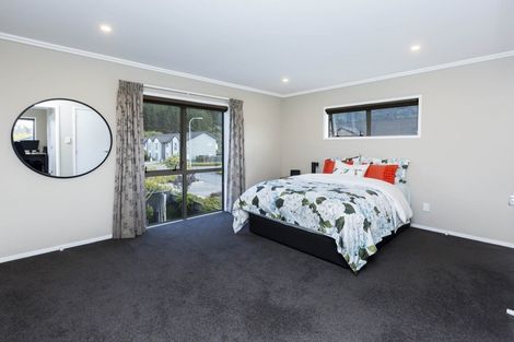 Photo of property in 27 Ashington Road, Silverstream, Upper Hutt, 5019