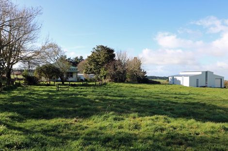 Photo of property in 1530 Manaia Road, Kaponga, Hawera, 4679