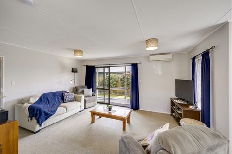Photo of property in 2/22 Church Road, Taradale, Napier, 4112