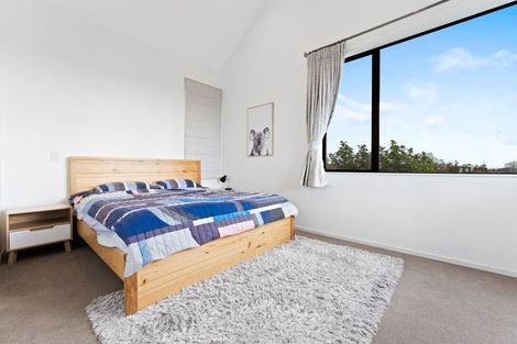 Photo of property in 47 Battalion Drive, Papakura, 2110