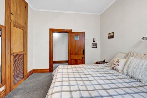 Photo of property in 22 Mills Street, Eltham, 4322