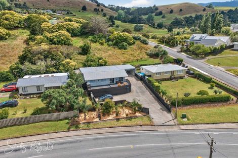 Photo of property in 27 Hurndall Street East, Maungaturoto, 0520