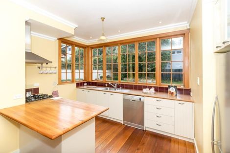 Photo of property in 39 Myrtle Street, Hamilton East, Hamilton, 3216