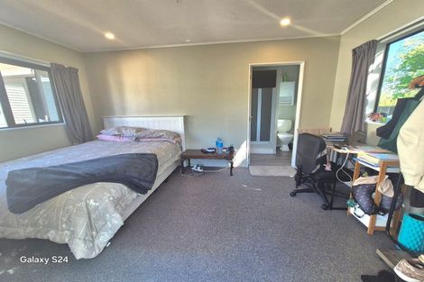 Photo of property in 18 Parnell Street, Fairfield, Lower Hutt, 5011