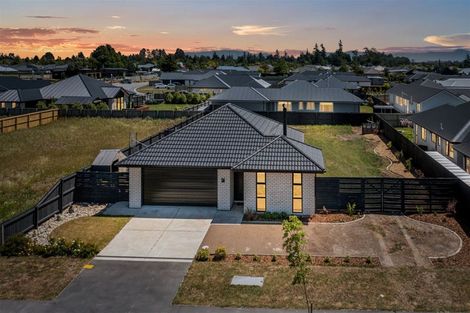 Photo of property in 16 Suffolk Drive, Kirwee, 7571