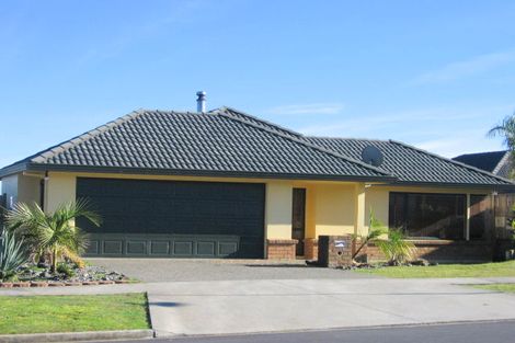 Photo of property in 31 Dairyland Drive, East Tamaki Heights, Auckland, 2016