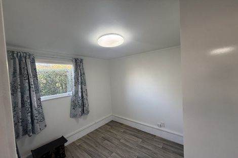 Photo of property in 14 Heather Place, Sunnynook, Auckland, 0620