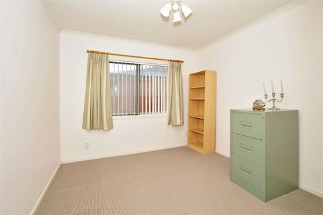 Photo of property in 11 Corsair Place, Melville, Hamilton, 3206