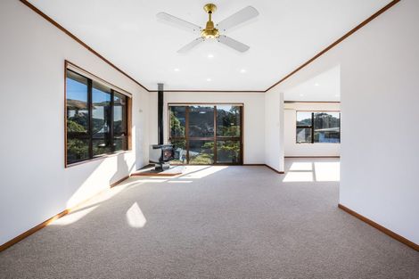 Photo of property in 8 Pukerua Beach Road, Pukerua Bay, 5026