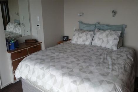 Photo of property in 16 Darwin Crescent, Spotswood, New Plymouth, 4310