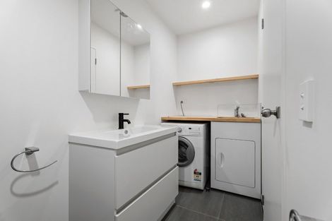 Photo of property in 31 Aviation Street, Takanini, 2112