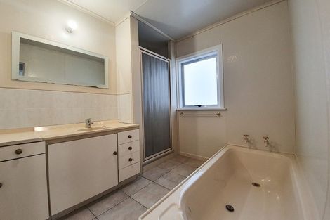 Photo of property in 57 Forrest Hill Road, Milford, Auckland, 0620