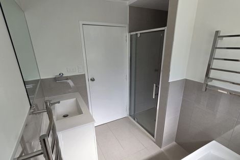 Photo of property in 35 Aronia Way, Goodwood Heights, Auckland, 2105