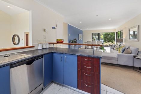 Photo of property in 24 Coventry Way, Long Bay, Auckland, 0630
