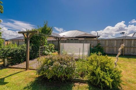 Photo of property in 1/9 Jacaranda Avenue, Beach Haven, Auckland, 0626