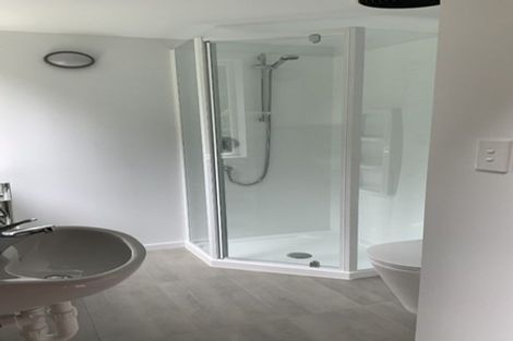 Photo of property in 44 Island Bay Road, Beach Haven, Auckland, 0626