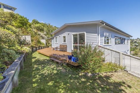 Photo of property in 7 Montserrat Place, Grenada Village, Wellington, 6037