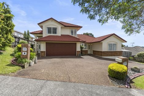 Photo of property in 8 Fulmar Way, Unsworth Heights, Auckland, 0632
