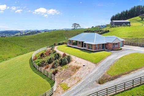 Photo of property in 263 Worthington Road, Wellsford, 0974