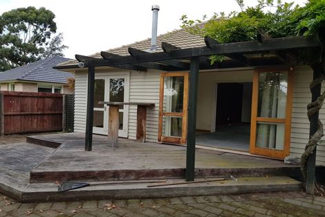 Photo of property in 28 Pinehurst Crescent, Russley, Christchurch, 8042
