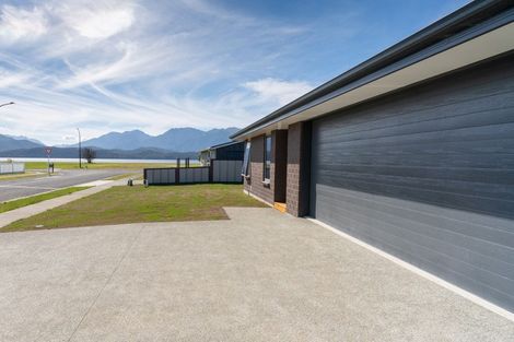 Photo of property in 46 Asher Avenue, Te Anau, 9600