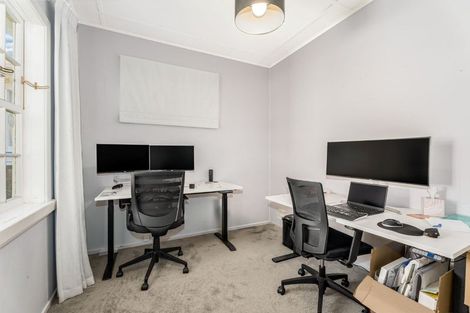 Photo of property in 26 Kauri Street, Eastbourne, Lower Hutt, 5013