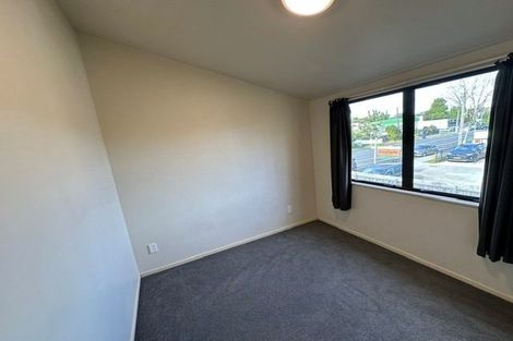 Photo of property in 4/89 Portage Road, New Lynn, Auckland, 0600