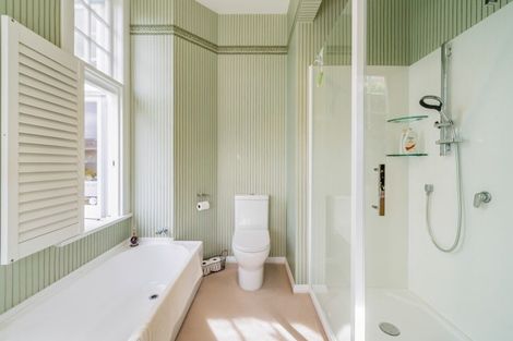 Photo of property in 19 Selwyn Terrace, Thorndon, Wellington, 6011