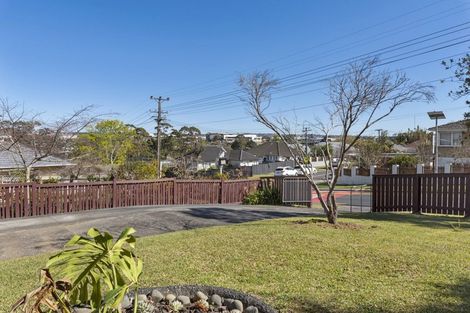 Photo of property in 24 School Road, Te Atatu South, Auckland, 0610