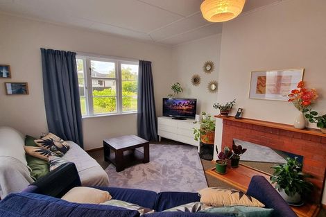 Photo of property in 3 Brown Grove, Fairfield, Lower Hutt, 5011