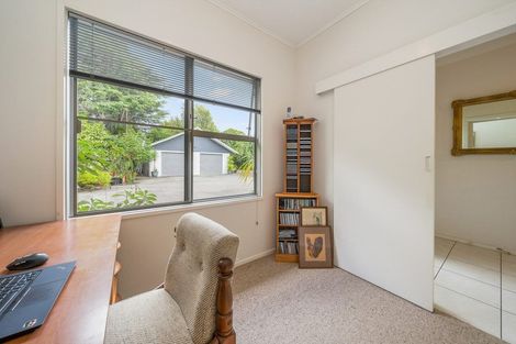 Photo of property in 307 Te Moana Road, Waikanae, 5036