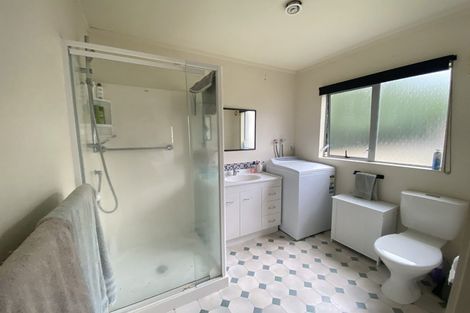 Photo of property in 43 Stapleford Crescent, Browns Bay, Auckland, 0630