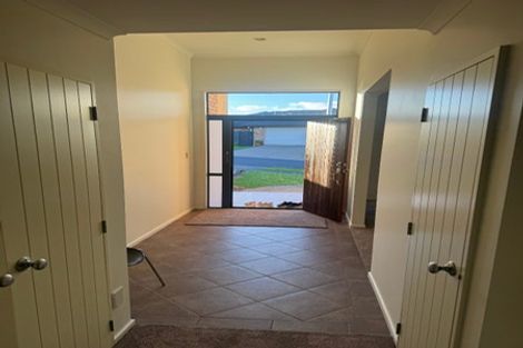 Photo of property in 2 Deerfield Place, Flat Bush, Auckland, 2019
