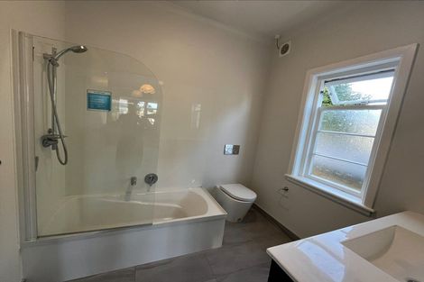 Photo of property in 98/98a Weraroa Road, Levin, 5510