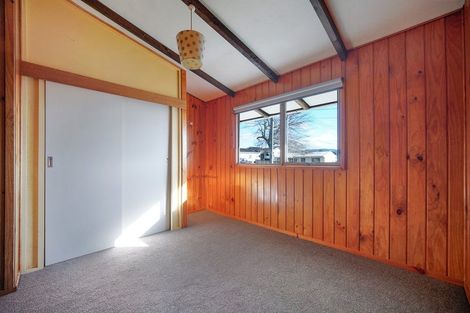 Photo of property in 106 Woodglen Road, Glen Eden, Auckland, 0602