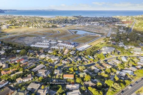 Photo of property in 22 Whangaparaoa Road, Red Beach, 0932