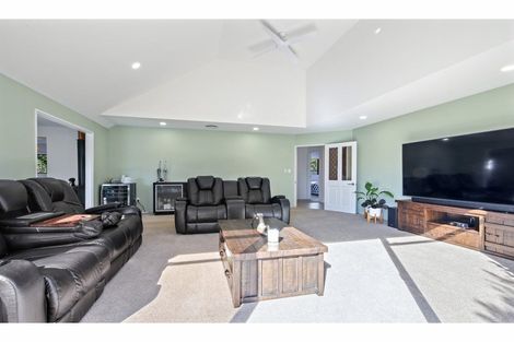 Photo of property in 16 Mansfield Drive, Kaiapoi, 7630