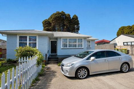 Photo of property in 12a Mcentee Street, Papakura, 2110
