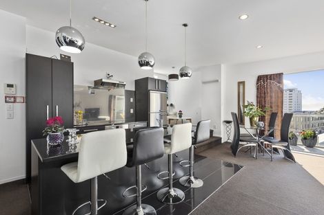 Photo of property in 6c/8 Lipman Street, Mount Victoria, Wellington, 6011