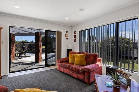 Photo of property in 36 Camberwell Road, Hawera, 4610