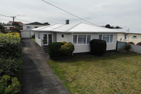 Photo of property in 8a Puriri Street, Gonville, Whanganui, 4501